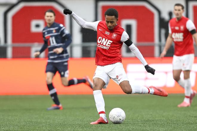 是依赖于一 是依赖于一